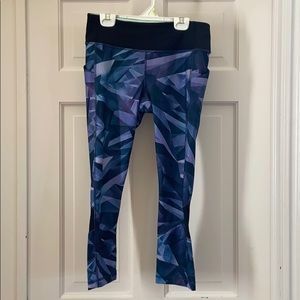 Lululemon pace rival mid rise crop 6